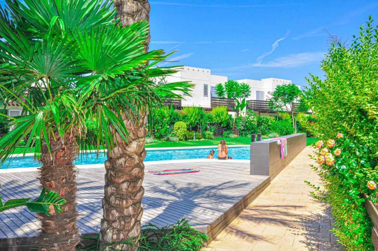 Litoral Costa Dorada - Las Palmeras Only Families Cambrils Exterior foto